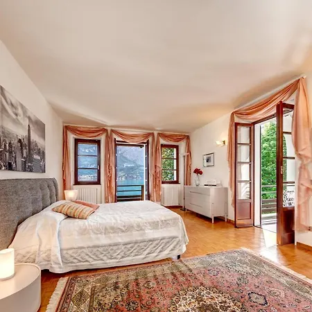 וילה Il Cigno Lakeside Oliveto Lario